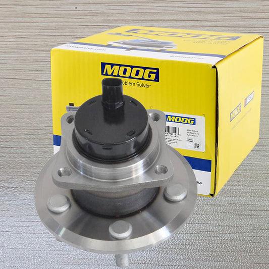 MOOG wheel hub assembly with ABS sensor, precise fit, easy installation, includes yellow MOOG box for secure packaging.

